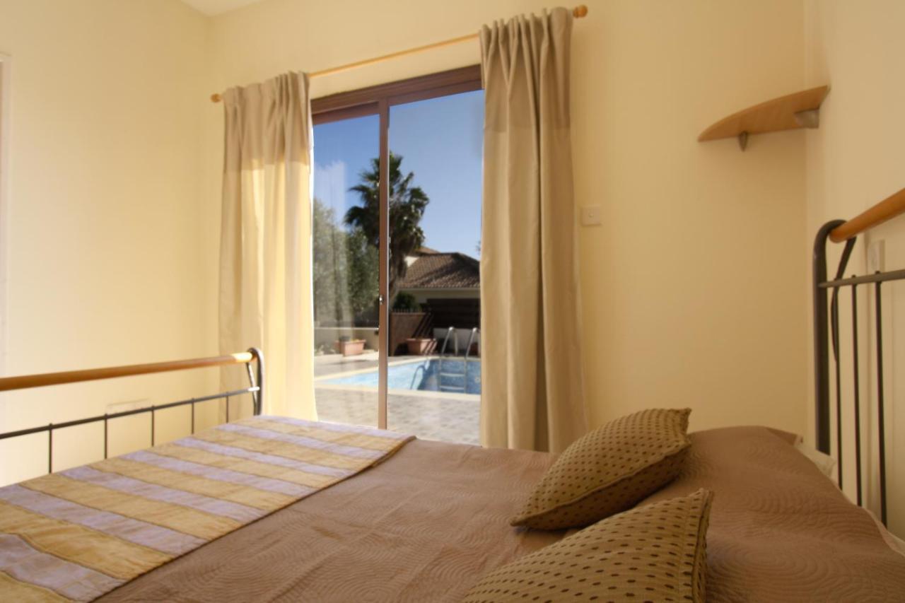 Amathousia Villa With Private Pool And Sea View Pissouri Exterior photo
